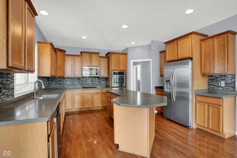 Photo of 13866 Four Seasons Way, Carmel, IN