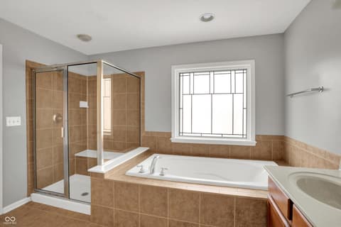 Photo of 13866 Four Seasons Way, Carmel, IN