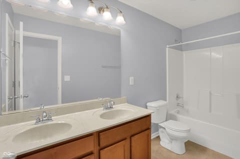Photo of 13866 Four Seasons Way, Carmel, IN