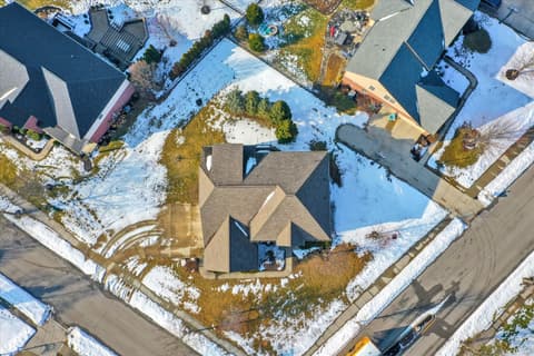 Photo of 13866 Four Seasons Way, Carmel, IN