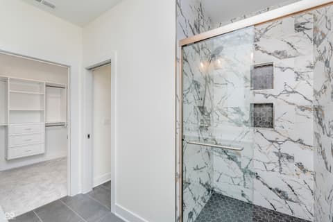 Primary bathroom at 5866 Harbour Town Drive, Noblesville, IN