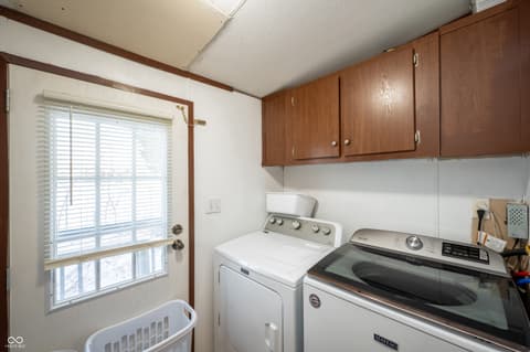 Photo of 9985 N Private Road 875 W, Elizabethtown, IN