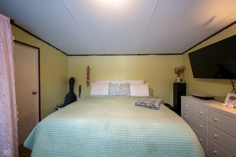 Photo of 9985 N Private Road 875 W, Elizabethtown, IN