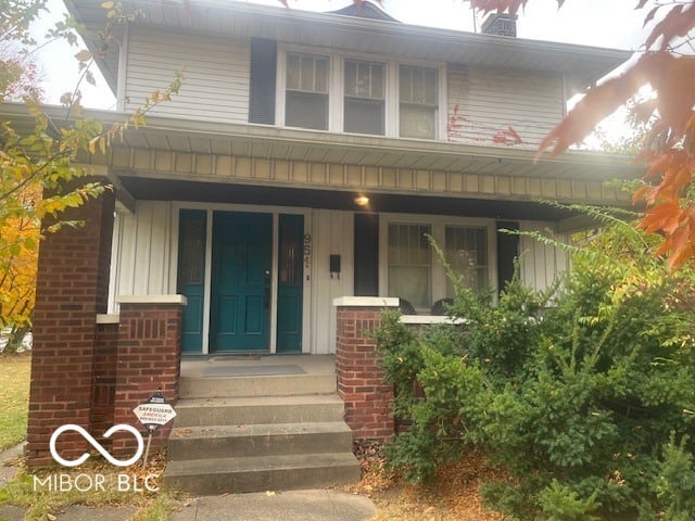 Front exterior at 951 E Southern Avenue, Indianapolis, IN
