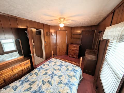Photo of 5599 N State Road 9, Hope, IN