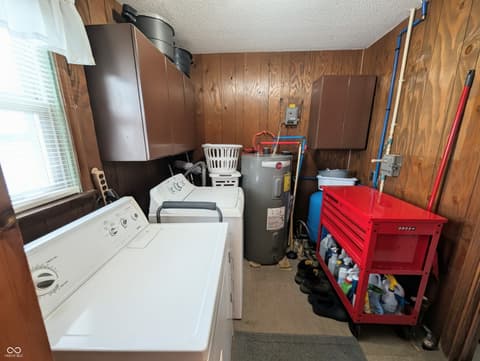 Photo of 5599 N State Road 9, Hope, IN
