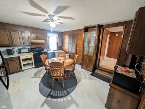 Photo of 5599 N State Road 9, Hope, IN