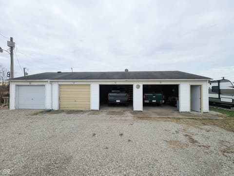 Photo of 5599 N State Road 9, Hope, IN