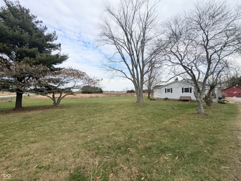 Photo of 5599 N State Road 9, Hope, IN