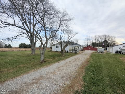 Photo of 5599 N State Road 9, Hope, IN