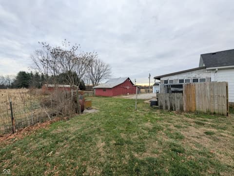 Photo of 5599 N State Road 9, Hope, IN