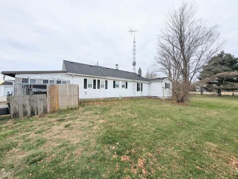 Photo of 5599 N State Road 9, Hope, IN