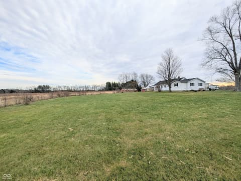 Photo of 5599 N State Road 9, Hope, IN