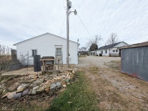 Photo of 5599 N State Road 9, Hope, IN