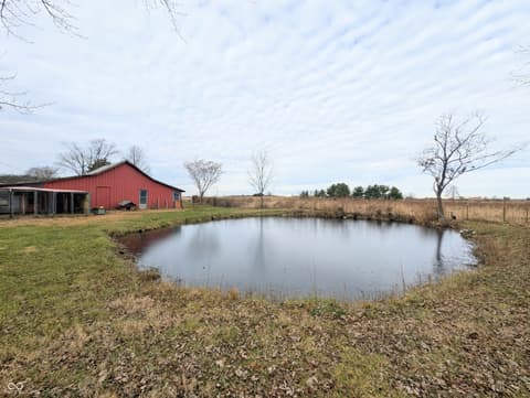 Photo of 5599 N State Road 9, Hope, IN