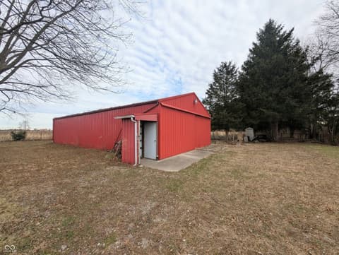Photo of 5599 N State Road 9, Hope, IN