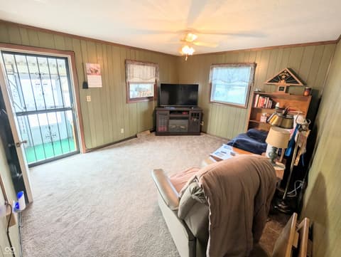 Photo of 5599 N State Road 9, Hope, IN