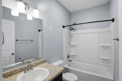 Photo of 121 Halldale Drive, Whiteland, IN