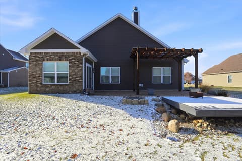 Photo of 121 Halldale Drive, Whiteland, IN