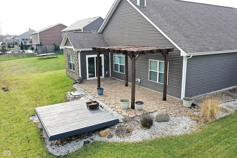 Photo of 121 Halldale Drive, Whiteland, IN