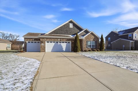 Photo of 121 Halldale Drive, Whiteland, IN