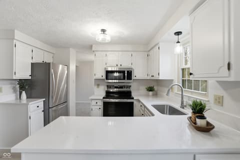Photo of 744 Sunblest Boulevard, Fishers, IN