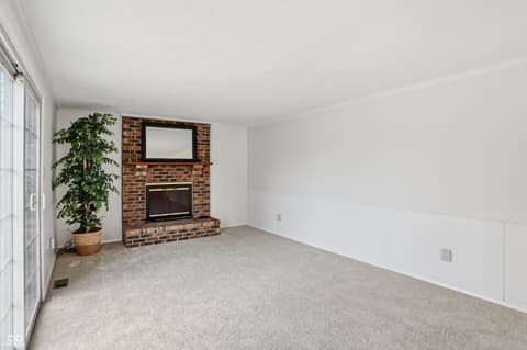 Photo of 744 Sunblest Boulevard, Fishers, IN