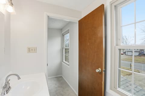 Photo of 744 Sunblest Boulevard, Fishers, IN