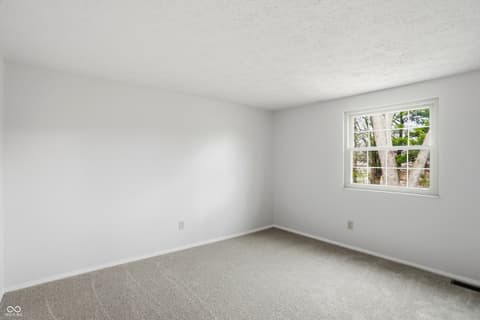 Photo of 744 Sunblest Boulevard, Fishers, IN