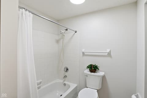 Photo of 744 Sunblest Boulevard, Fishers, IN