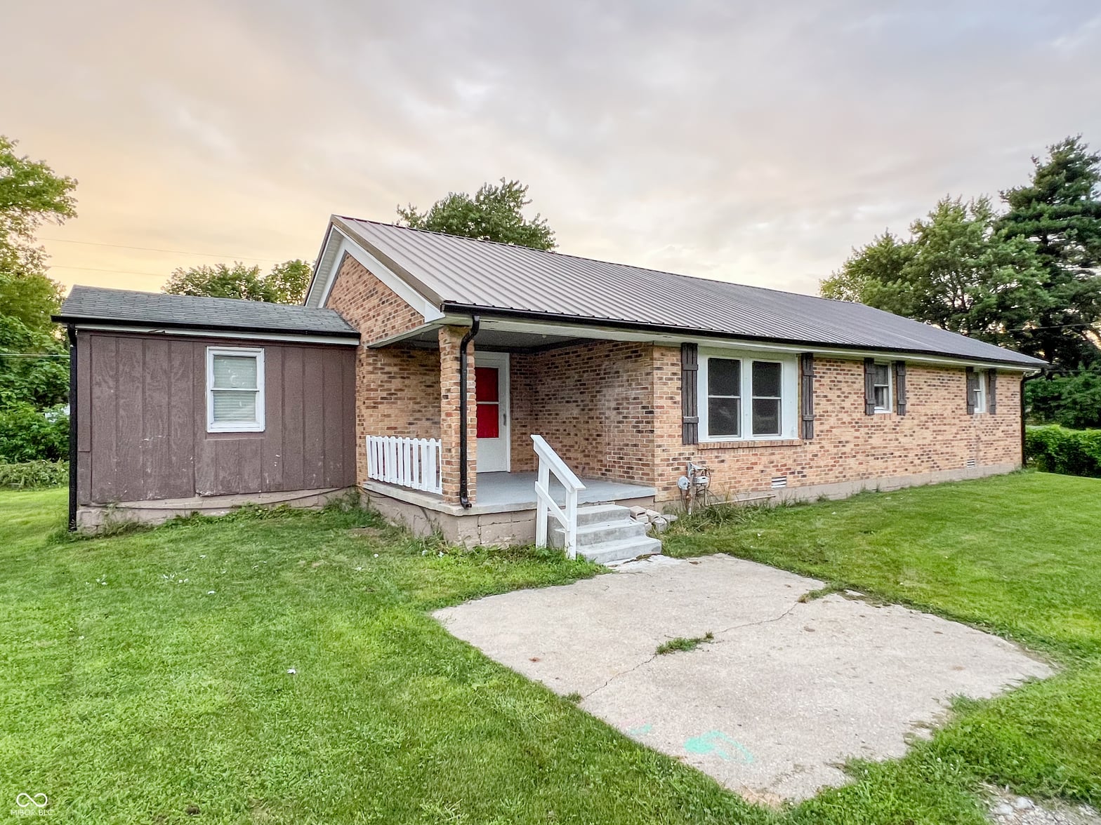 Photo of 2803 Dewey Street, Anderson, IN