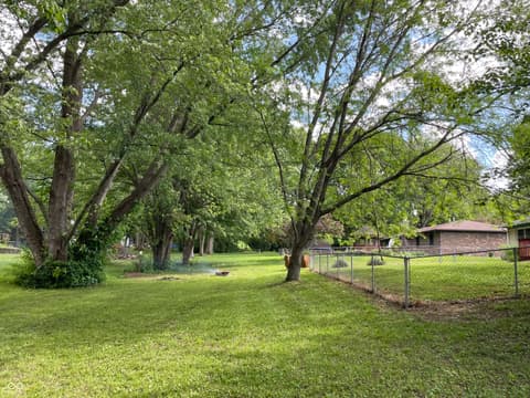 Photo of 1737 Brer Rabbit Drive, Greenwood, IN
