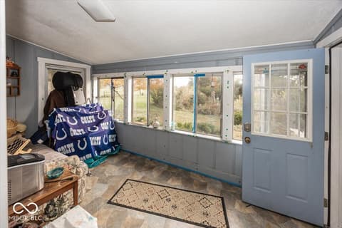 Bonus room at 5579 W US Highway 36, Middletown, IN
