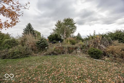 Yard at 5579 W US Highway 36, Middletown, IN