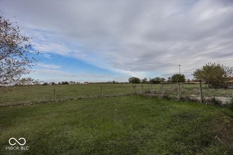 Yard at 5579 W US Highway 36, Middletown, IN