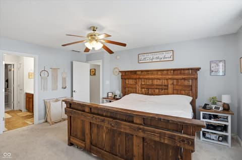 Photo of 990 Youngs Creek Drive, Franklin, IN