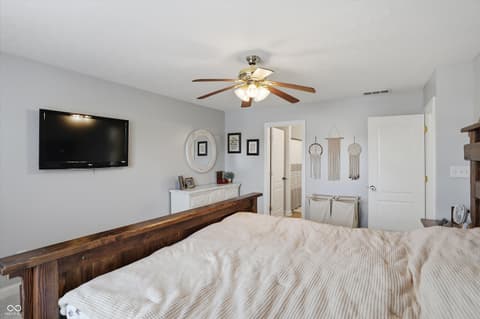 Photo of 990 Youngs Creek Drive, Franklin, IN