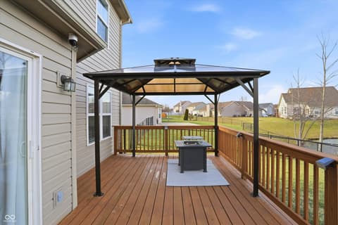 Photo of 990 Youngs Creek Drive, Franklin, IN