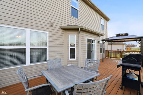 Photo of 990 Youngs Creek Drive, Franklin, IN