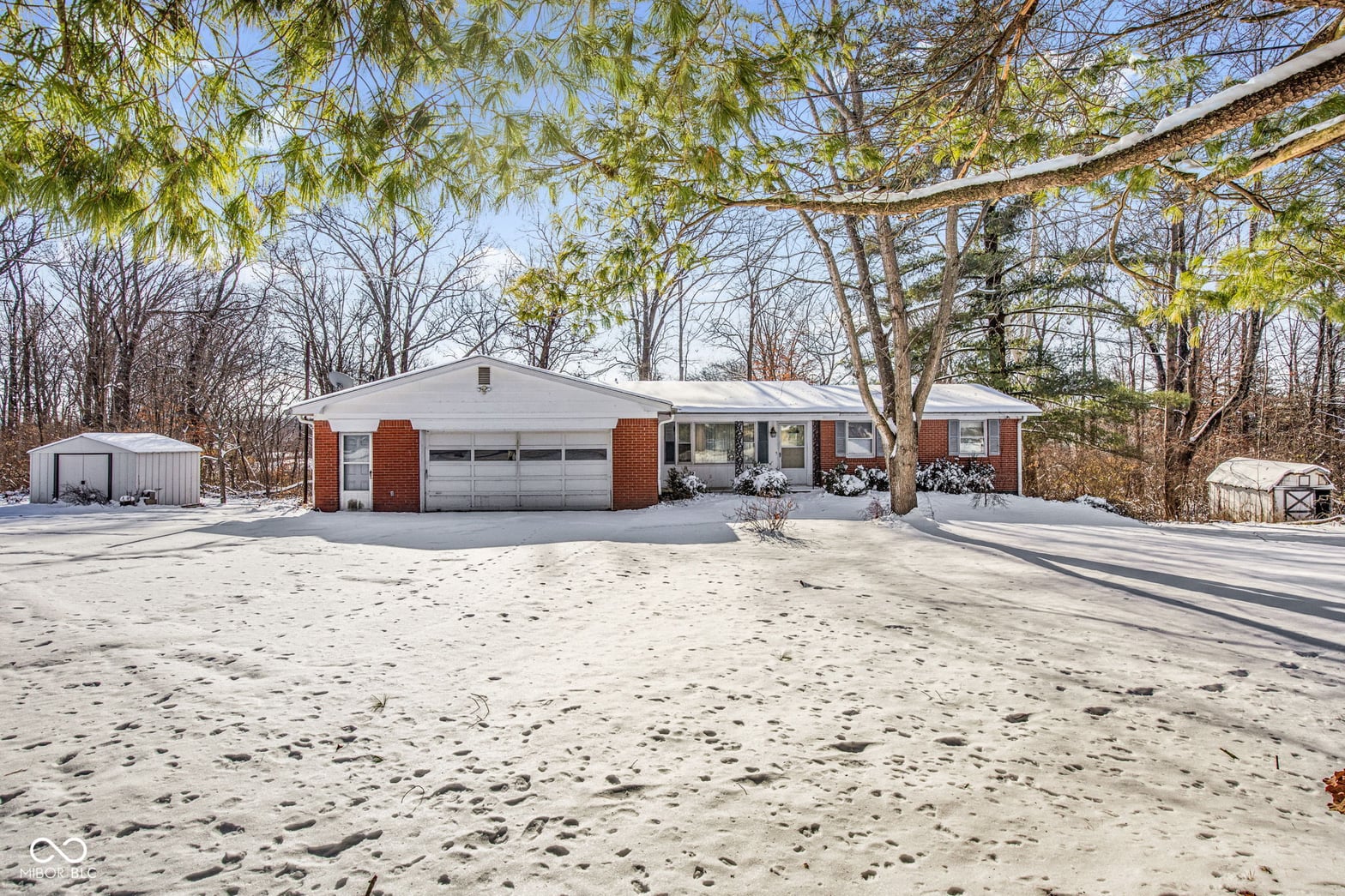 Photo of 191 E Lakeview Drive