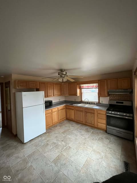 Photo of 716 Fairview Drive, Columbus, IN