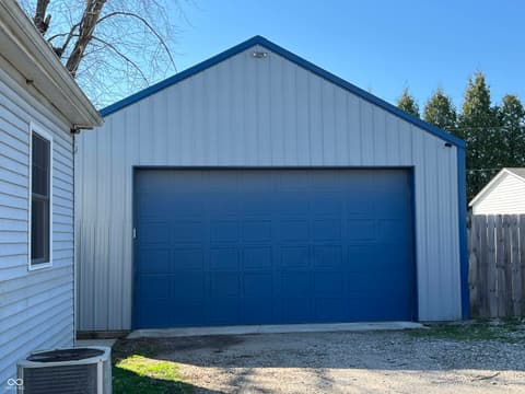 Garage at 716 Fairview Drive, Columbus, IN