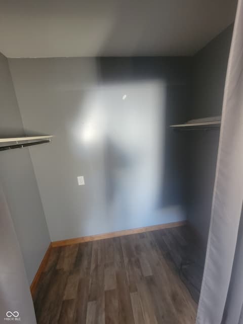 Walk In Closets — 716 Fairview Drive, Columbus, IN