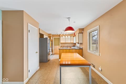 Photo of 907 Fairway Drive, Indianapolis, IN