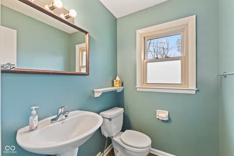 Photo of 907 Fairway Drive, Indianapolis, IN