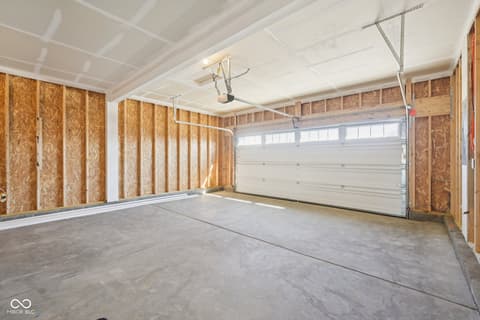 Garage at 2674 Prism Way, Plainfield, IN