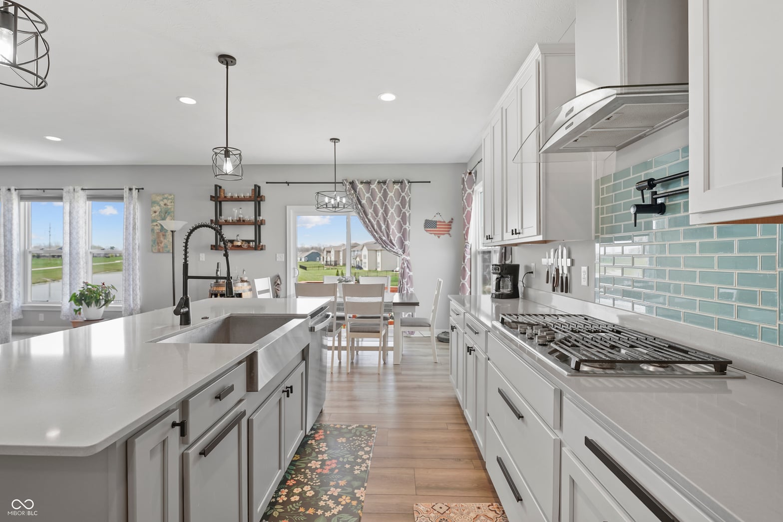 Bright, modern farmhouse kitchen with premium finishes.