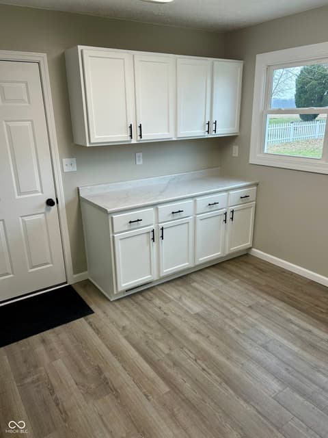 Laundry room at 728 E County Road 100 N, Frankfort, IN