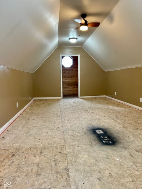 Bonus room at 728 E County Road 100 N, Frankfort, IN