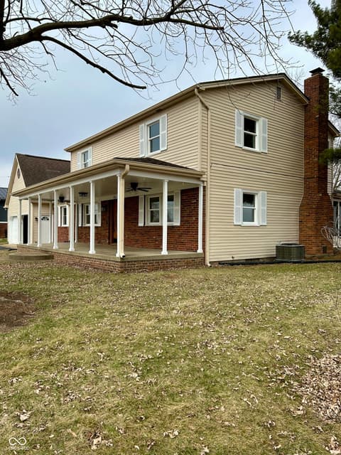 Side exterior at 728 E County Road 100 N, Frankfort, IN